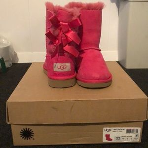 UGG LIKE NEW Girls Boots in Pink Size 11